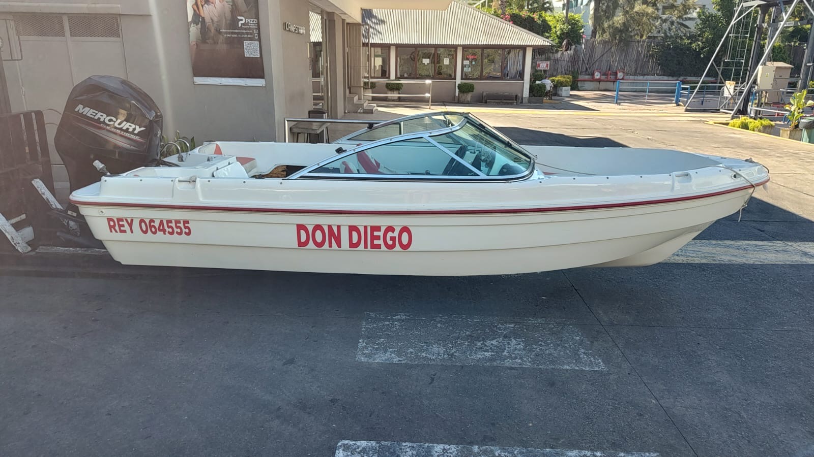 Robinson Mantra 2012 Mercury 115 hp 4 t 